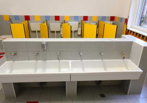 kindergarten waschbecken toilette